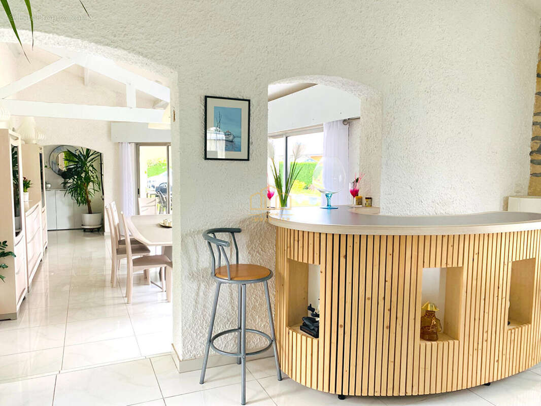 Maison à vendre 208m2 sur grand terrain au calme à Gujan-Mestras - photo 12