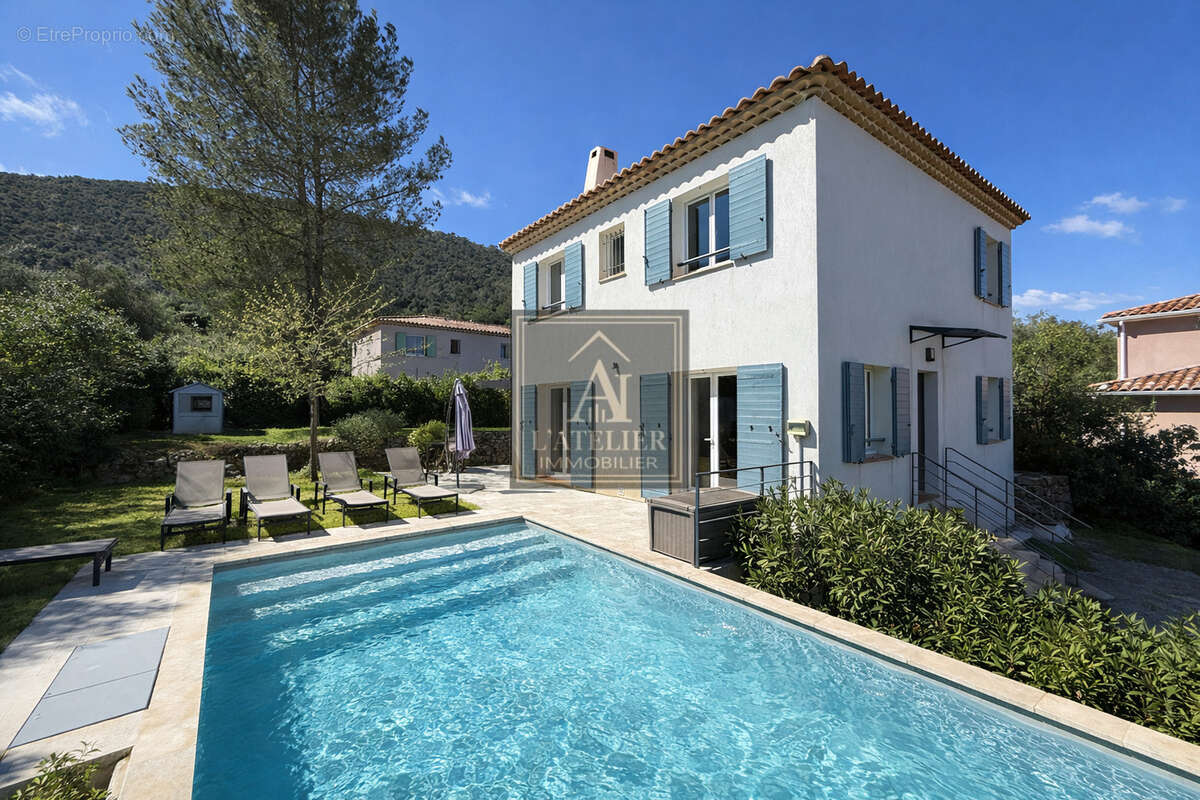Maison récente avec 5 chambres, piscine et garage - photo 20