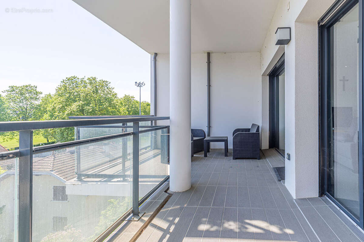 Agence immobiliere laforet - exclusivite - "lotus" - annecy - appartement traversant t4 de 81,93m² - cellier - garage en option  - photo 8