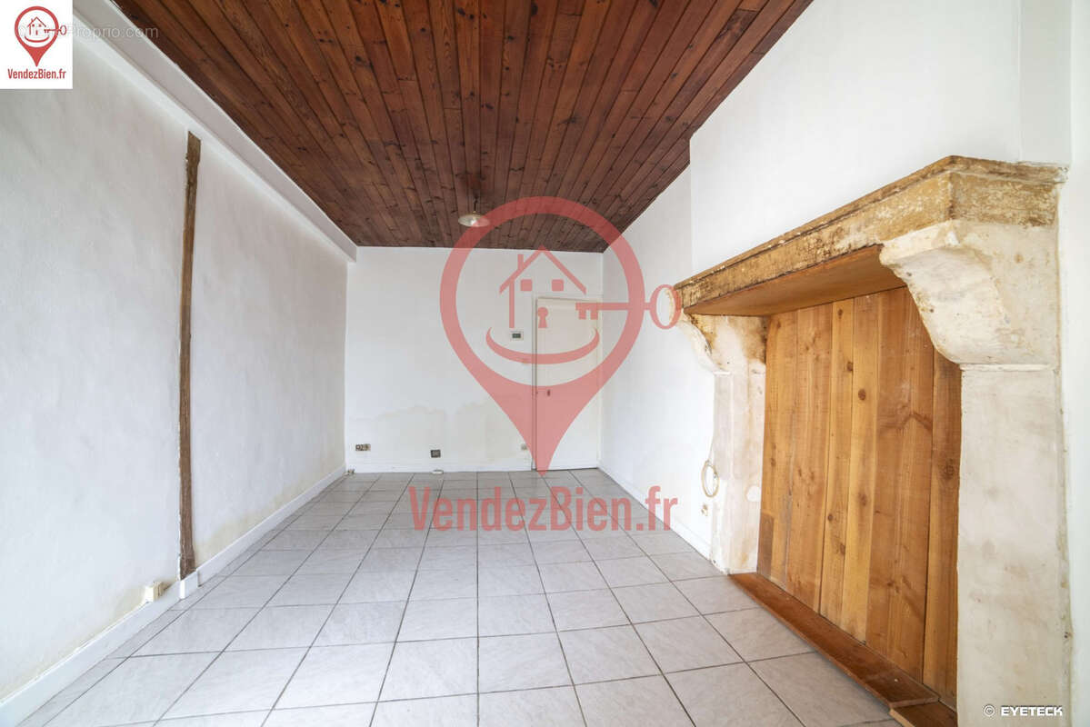 Maison à SAINTE-SOLANGE