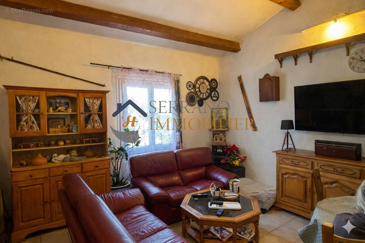 Maison à MAILLANE