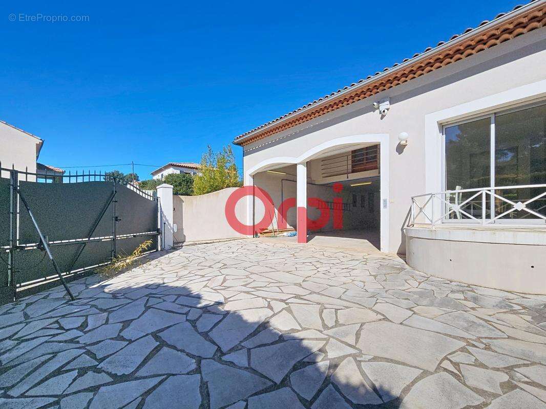 Maison à SIX-FOURS-LES-PLAGES