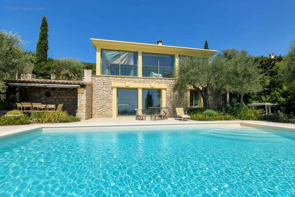 Villa avec piscine, vue sur collines, mer et lac + maison d'amis - photo 23