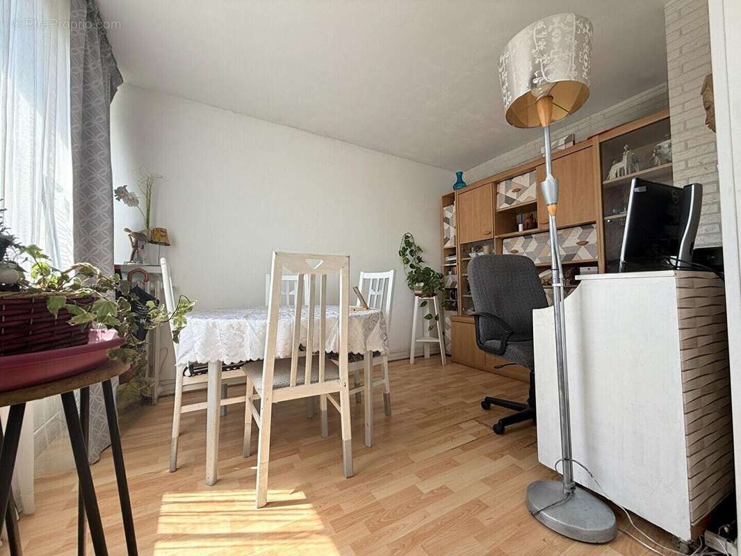 Appartement à RIS-ORANGIS