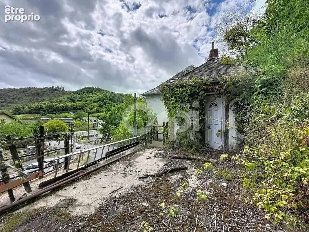Immeuble à vendre, idéalement située à Saint-Hilaire-Peyroux, entre Brive et Tulle - photo 14
