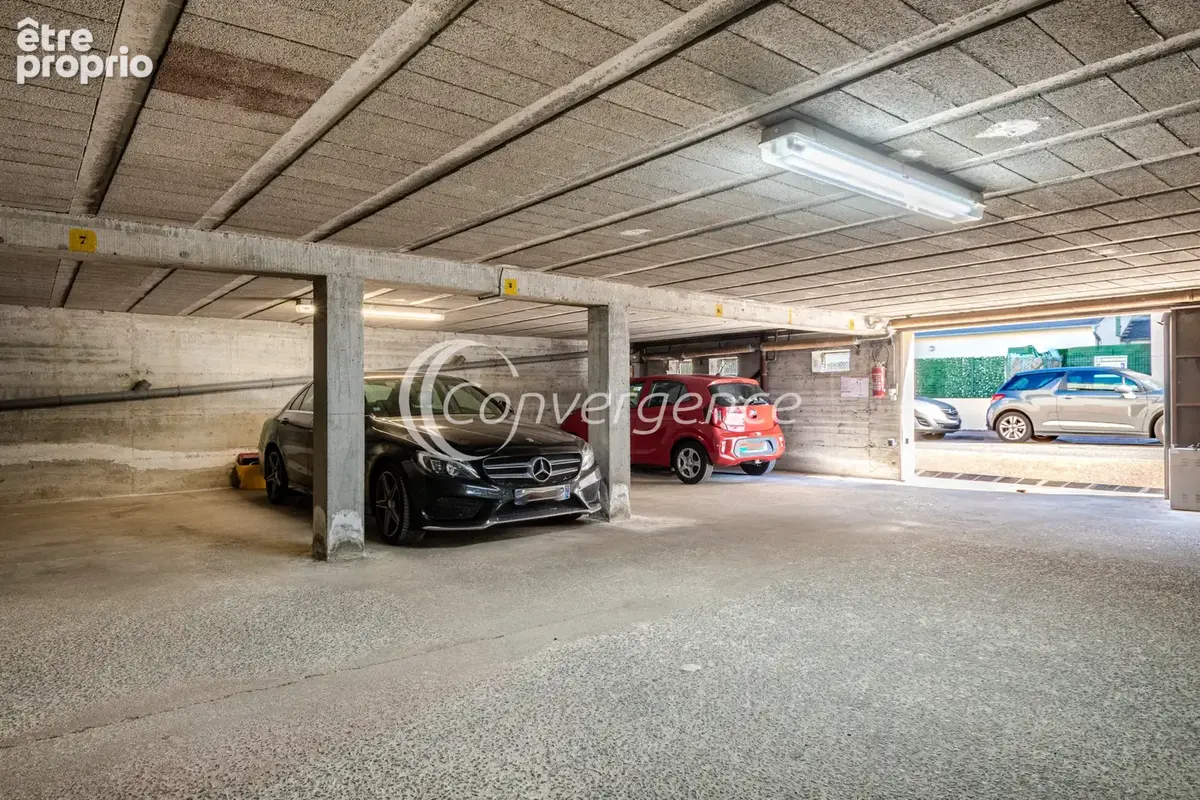 T4 rénové deux balcons, ascenseur, parking couvert - photo 14
