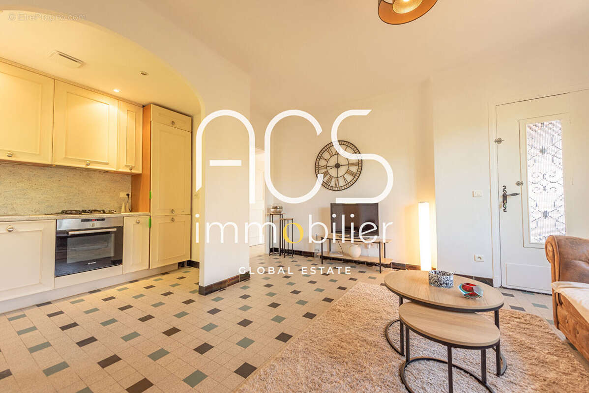 Maison à SAINT-RAPHAEL