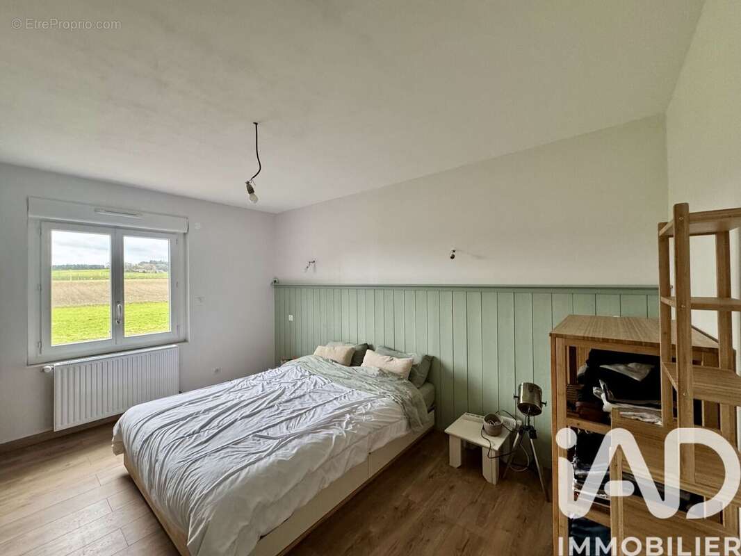 Maison 120 m² à Marigny-Marmande  - photo 7