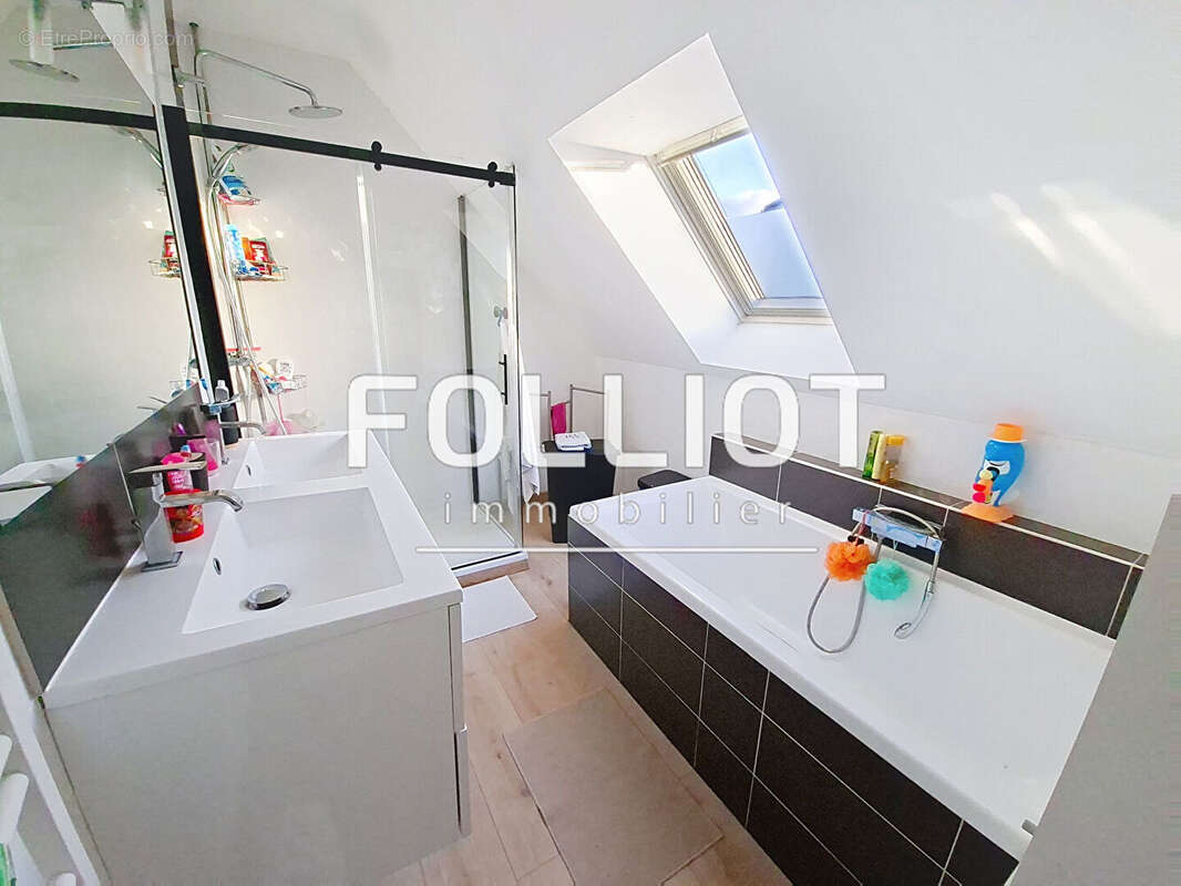 Maison à AMFREVILLE