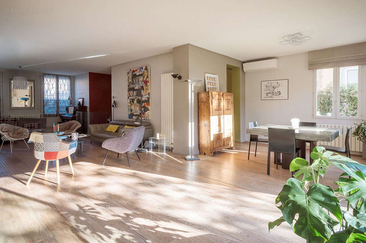 Appartement à MARSEILLE-9E