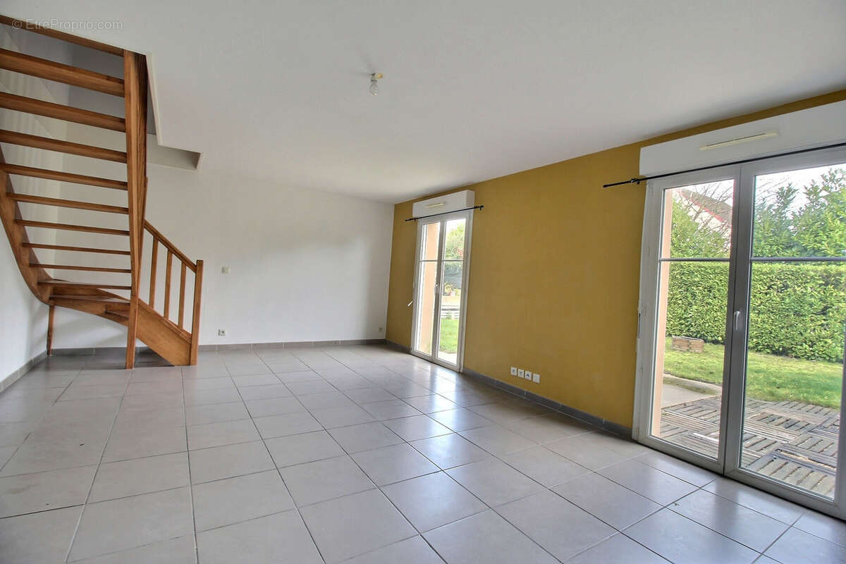 Maison à ANGERVILLE