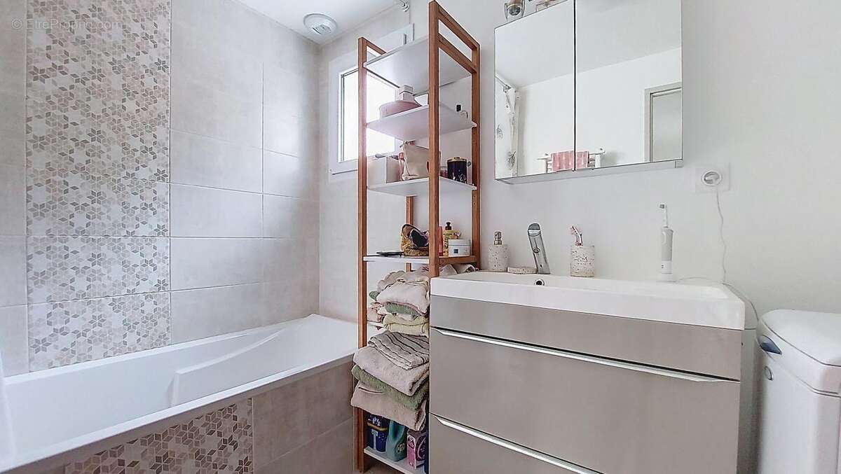 Appartement à VILLEFONTAINE