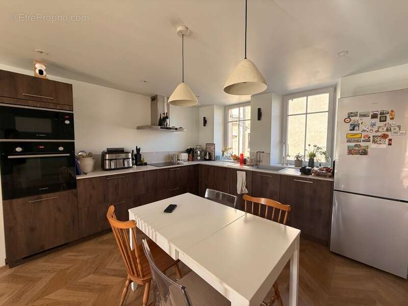 Maison en pierre entièrement rénovée, 95m², avec dépendances, terrain de 1154m² 148 000 € - photo 3