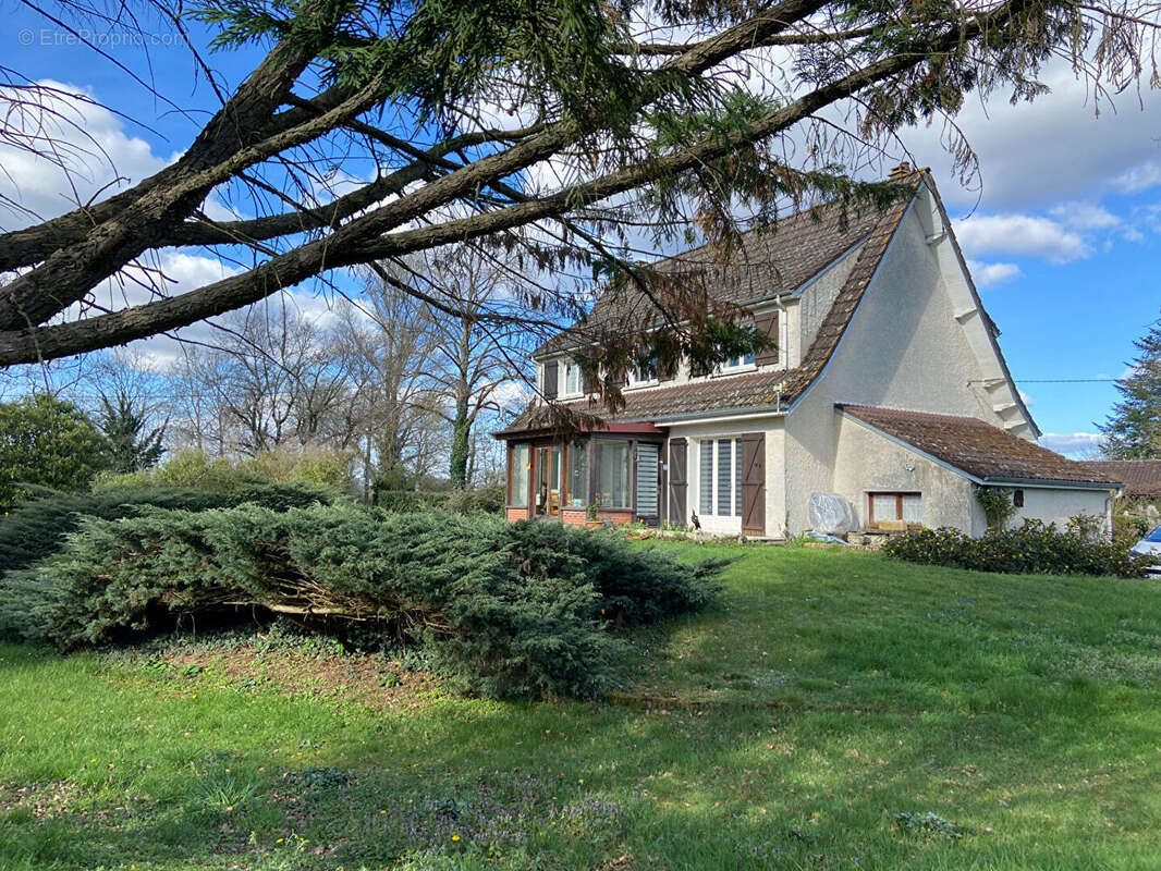 Maison à LE CHAUTAY