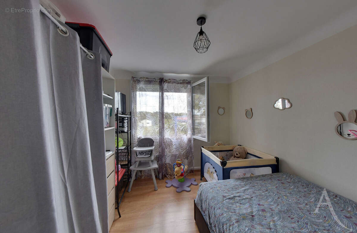 Appartement à LABATUT