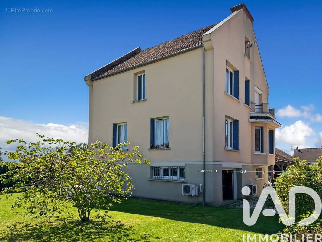 Photo 1 - Maison à CRISENOY