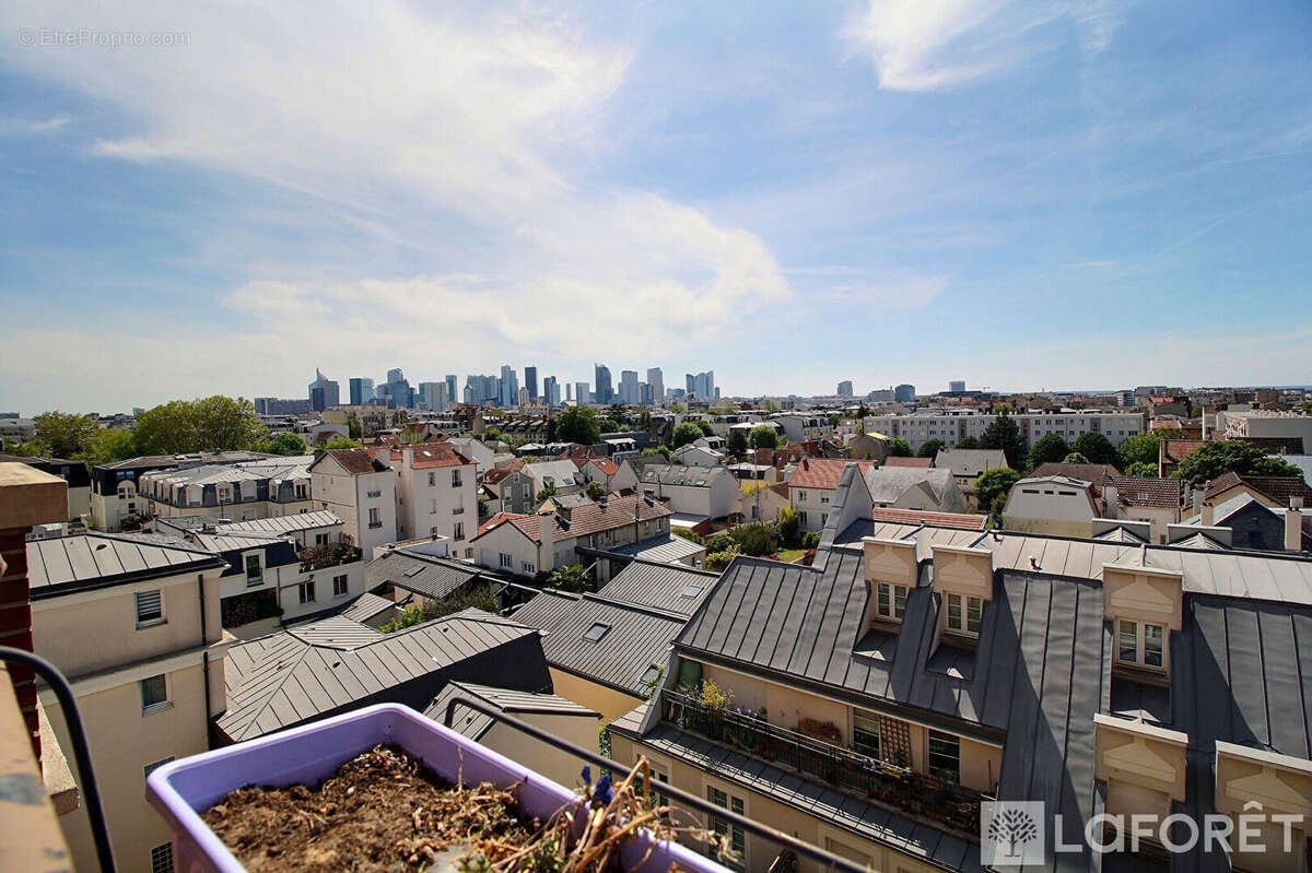 Appartement à LA GARENNE-COLOMBES