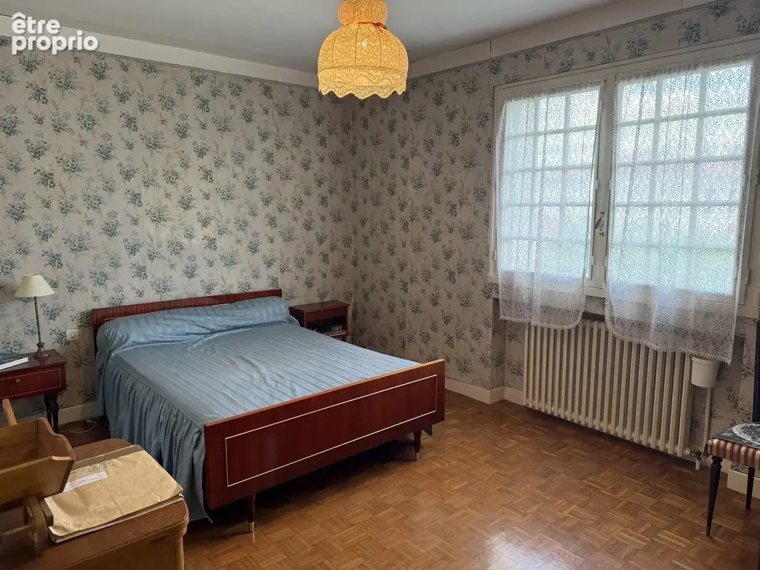 VILLENEUVE-SUR-LOT, maison des années 70 avec 5 chambres et jardin - photo 8