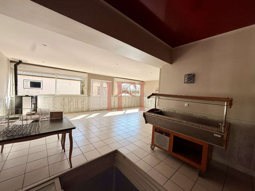 Ensemble immobilier de mur commerciaux avec appartement - axe chateaudun / vendôme avec terrain constructible - photo 7