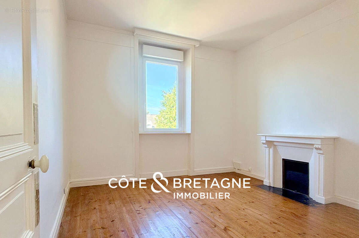 Maison bourgeoise de caractere à vendre à saint-brieuc avec jardin clos  réf : 2026143 - photo 15