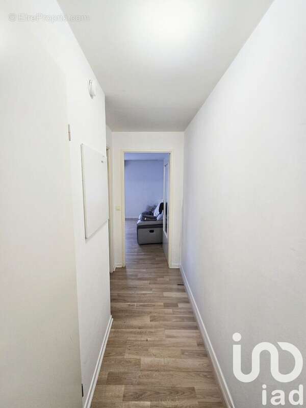 Photo 7 - Appartement à CHANTELOUP-LES-VIGNES