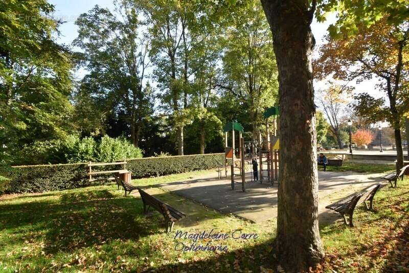 Appartement à SAINT-MAUR-DES-FOSSES