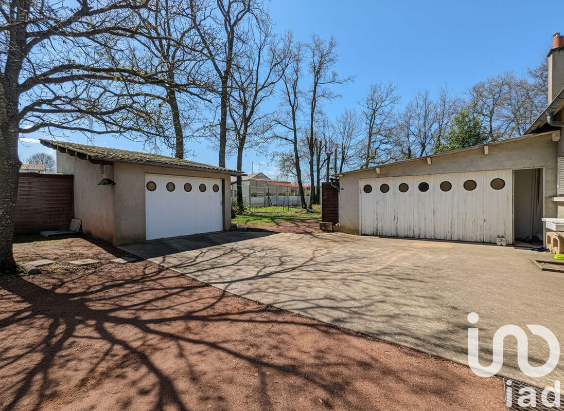 Photo 3 - Maison à SAINT-VARENT