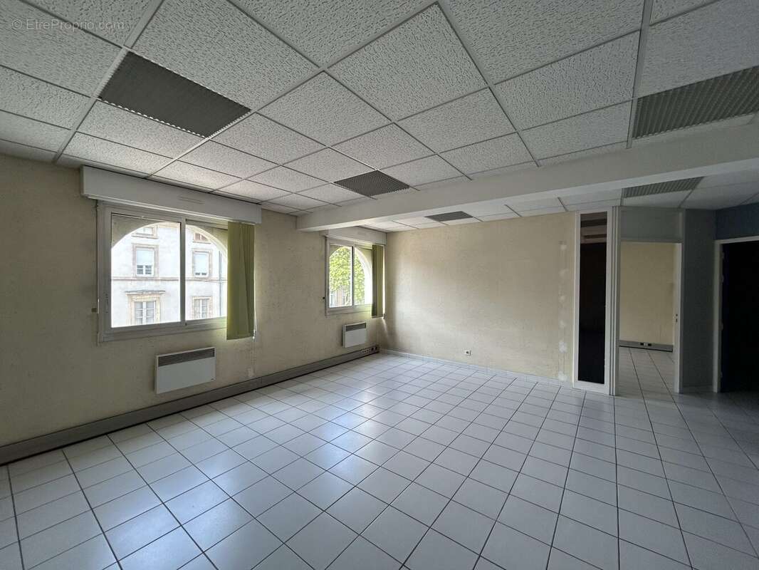 Appartement à PRIVAS