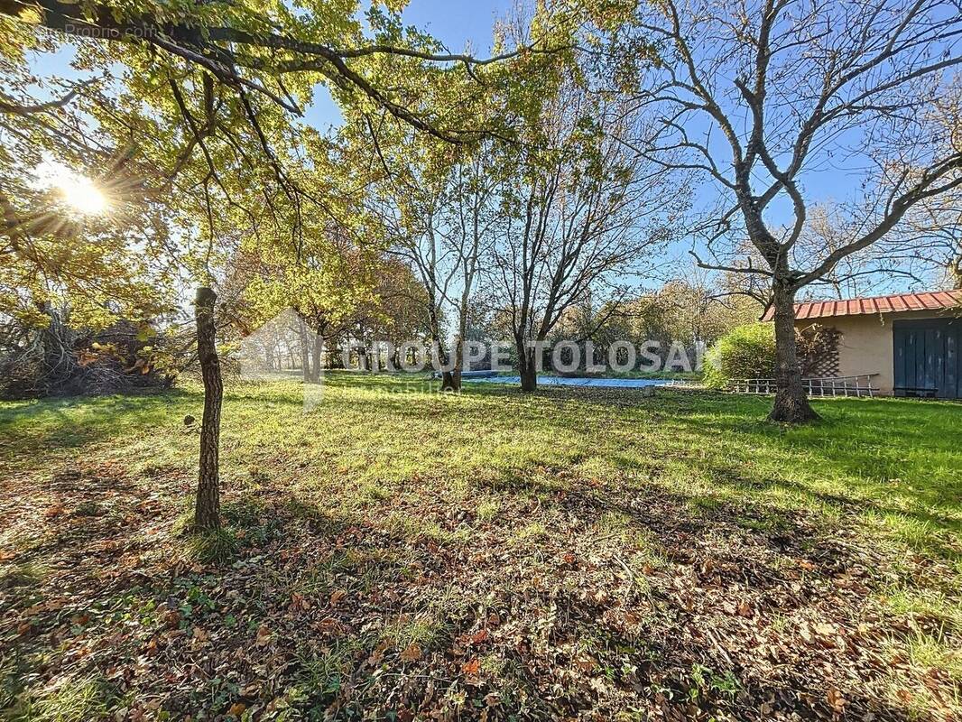 Maison à LAVERNOSE-LACASSE