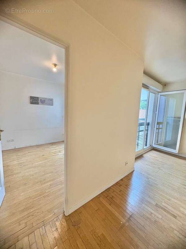 Appartement 35 m² à Nogent-Sur-Marne  - photo 5