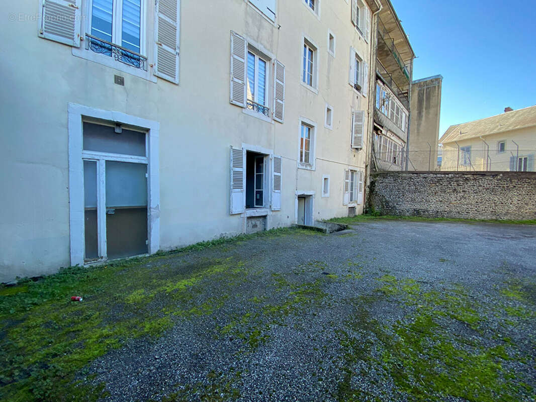 Commerce 110 m² à Pau  - photo 6