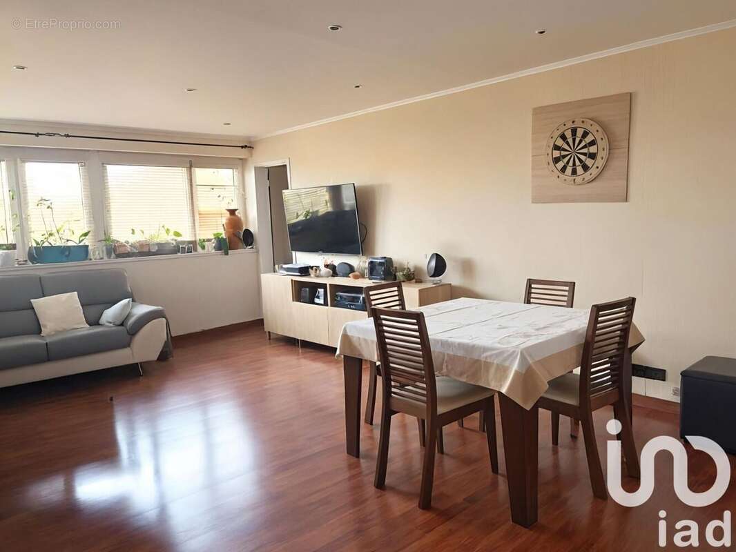 Photo 8 - Appartement à CHEVILLY-LARUE