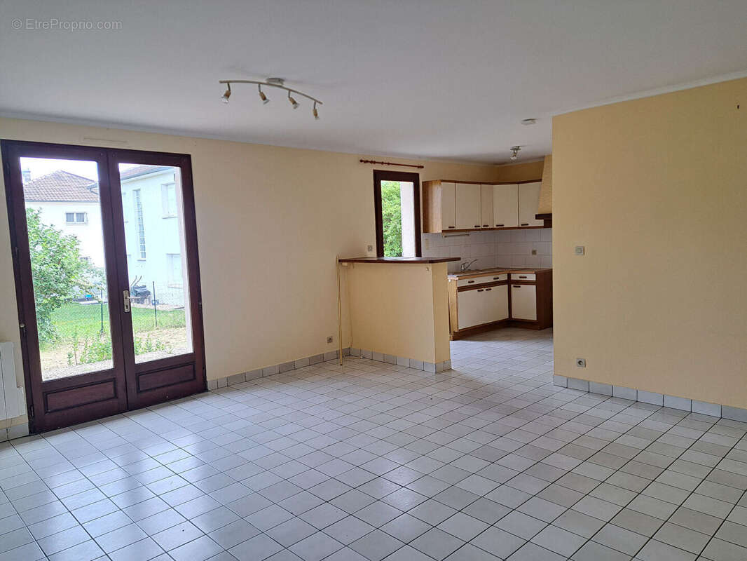 Maison 98 m² à Chatellerault  - photo 8