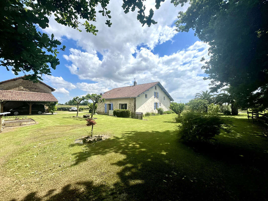 Maison à MUGRON