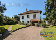 Maison à SAINT-GENIS-LAVAL