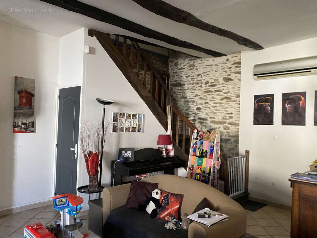 Maison à MAGNAC-BOURG