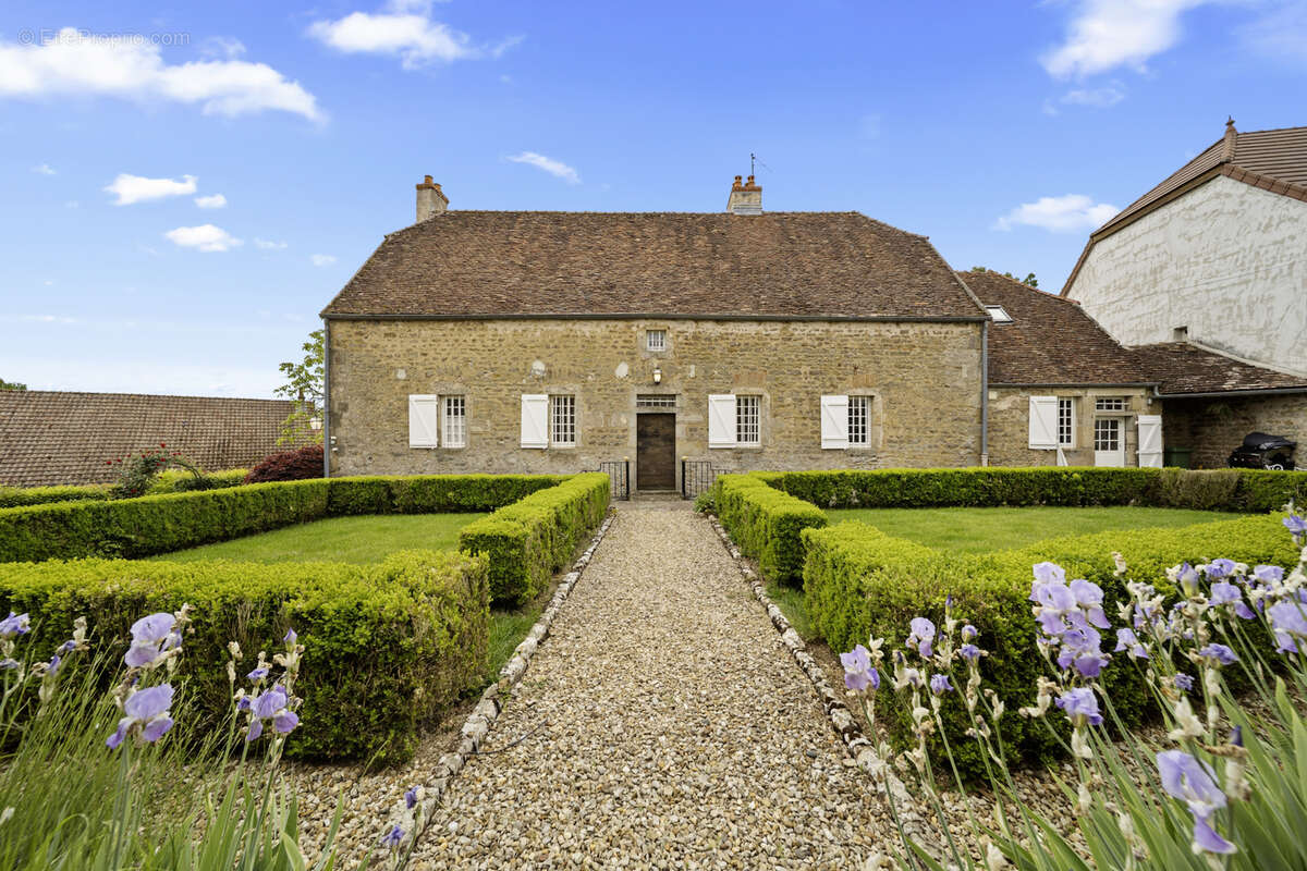 Maison à BEAUNE