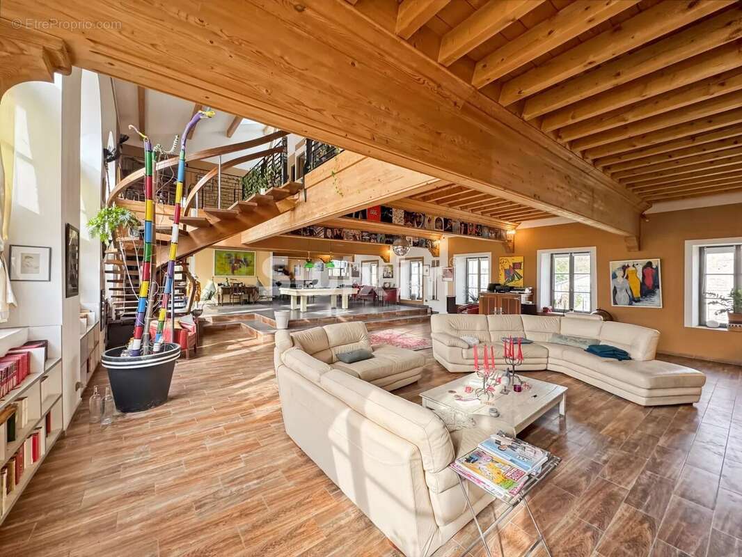 Appartement à MONTELIMAR