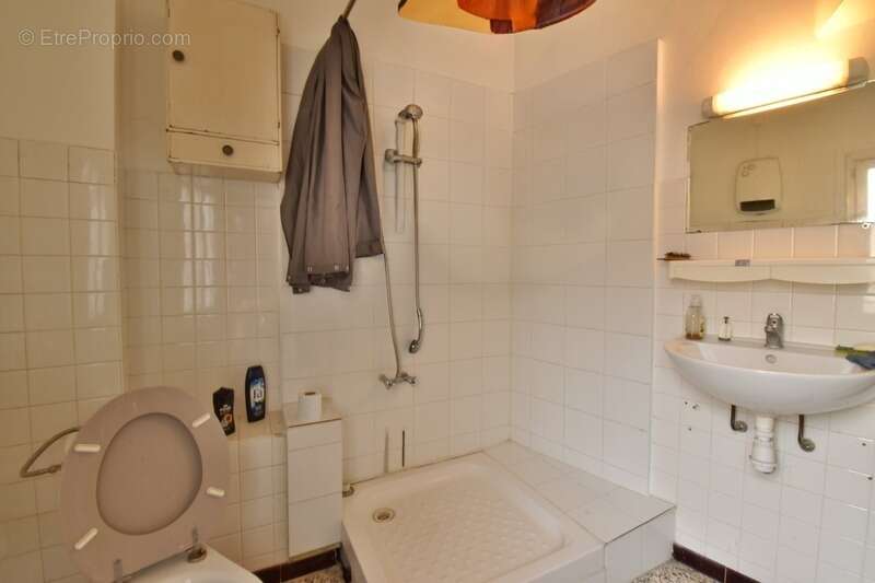 Immeuble de rapport à vendre - LA MOTTE DU CAIRE (04) - photo 20