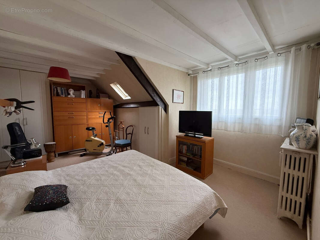 Maison à COMBS-LA-VILLE