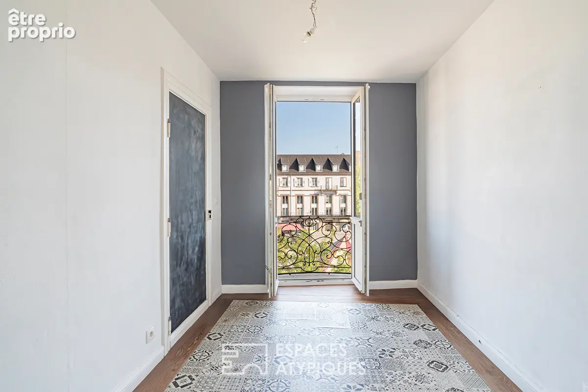 Appartement bourgeois avec vue sur le château des Rohan - photo 5