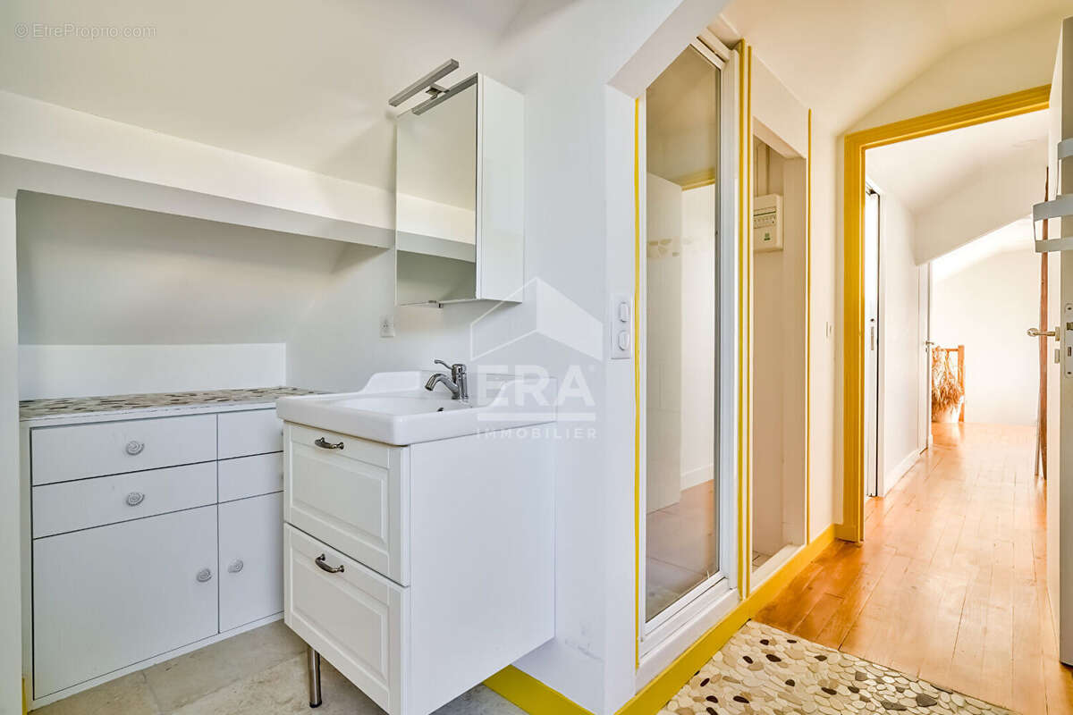 Appartement à ISSY-LES-MOULINEAUX