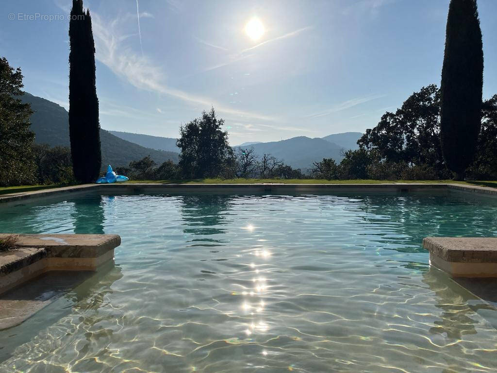 Maison à PLAN-DE-LA-TOUR