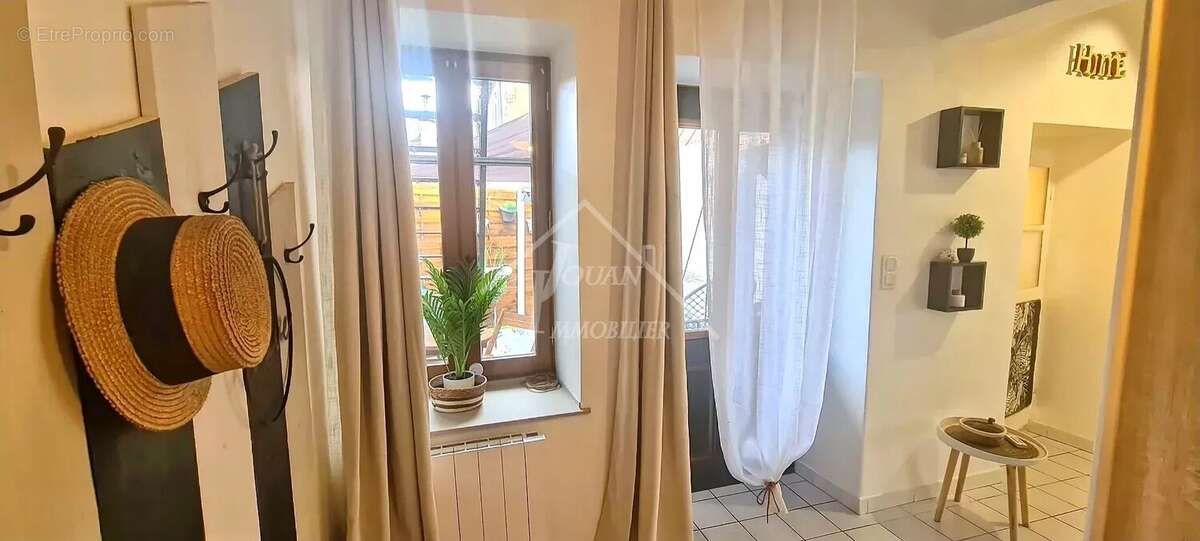 Maison à THENEUILLE