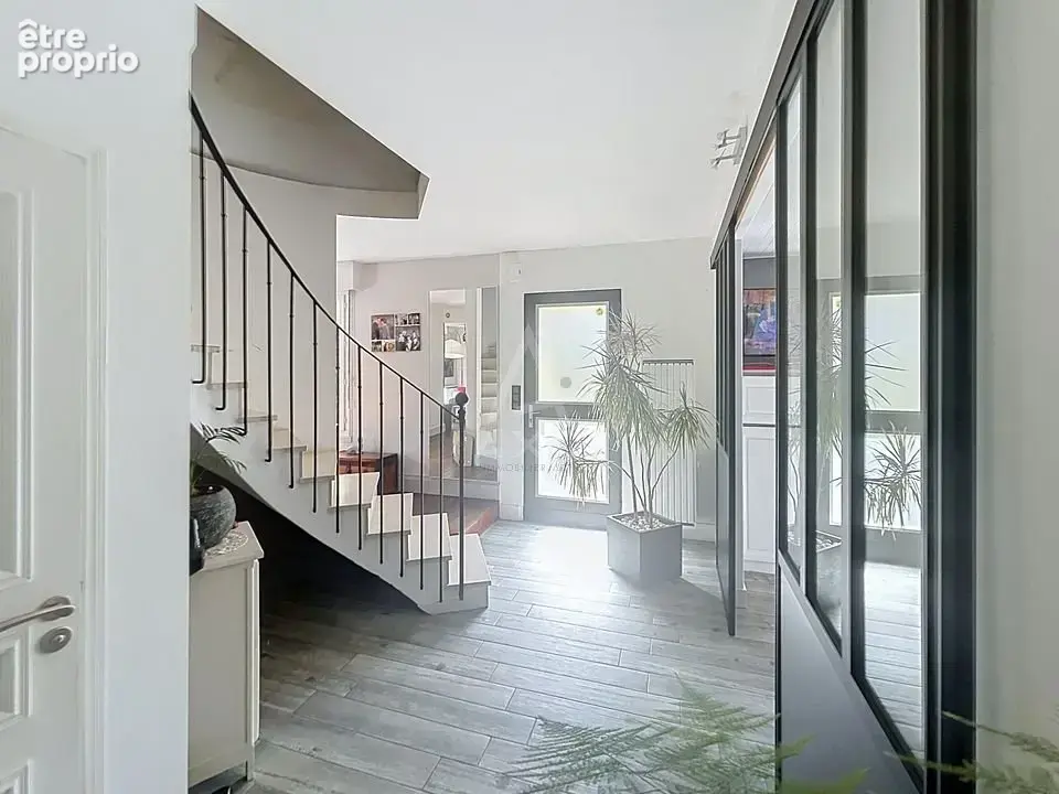 Pavillon familial de 1991, confortable à 30min de Mans - photo 2