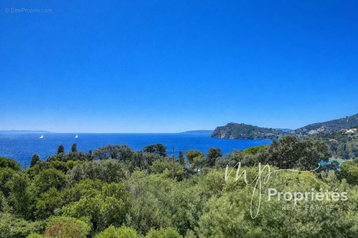 Appartement à RAYOL-CANADEL-SUR-MER