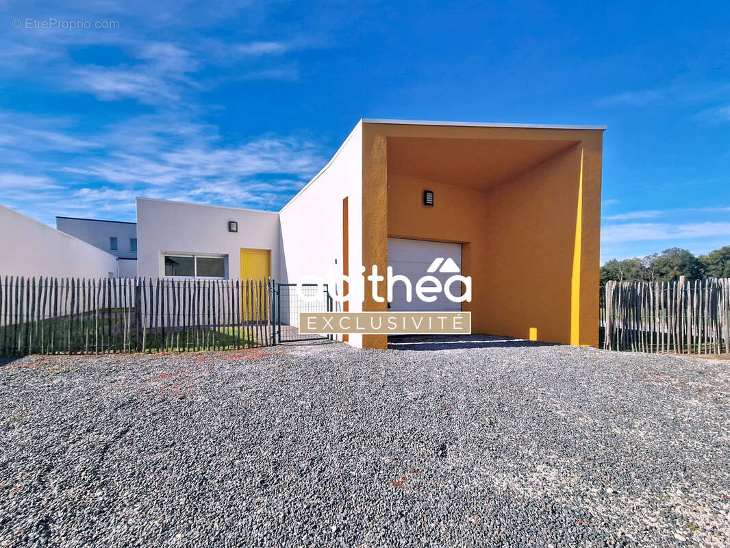 Maison à MORTAGNE-SUR-GIRONDE