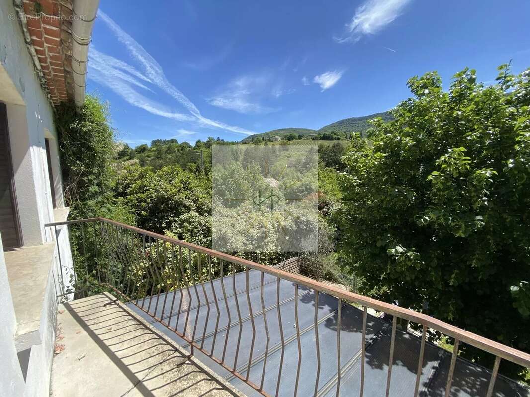 Maison à BUIS-LES-BARONNIES