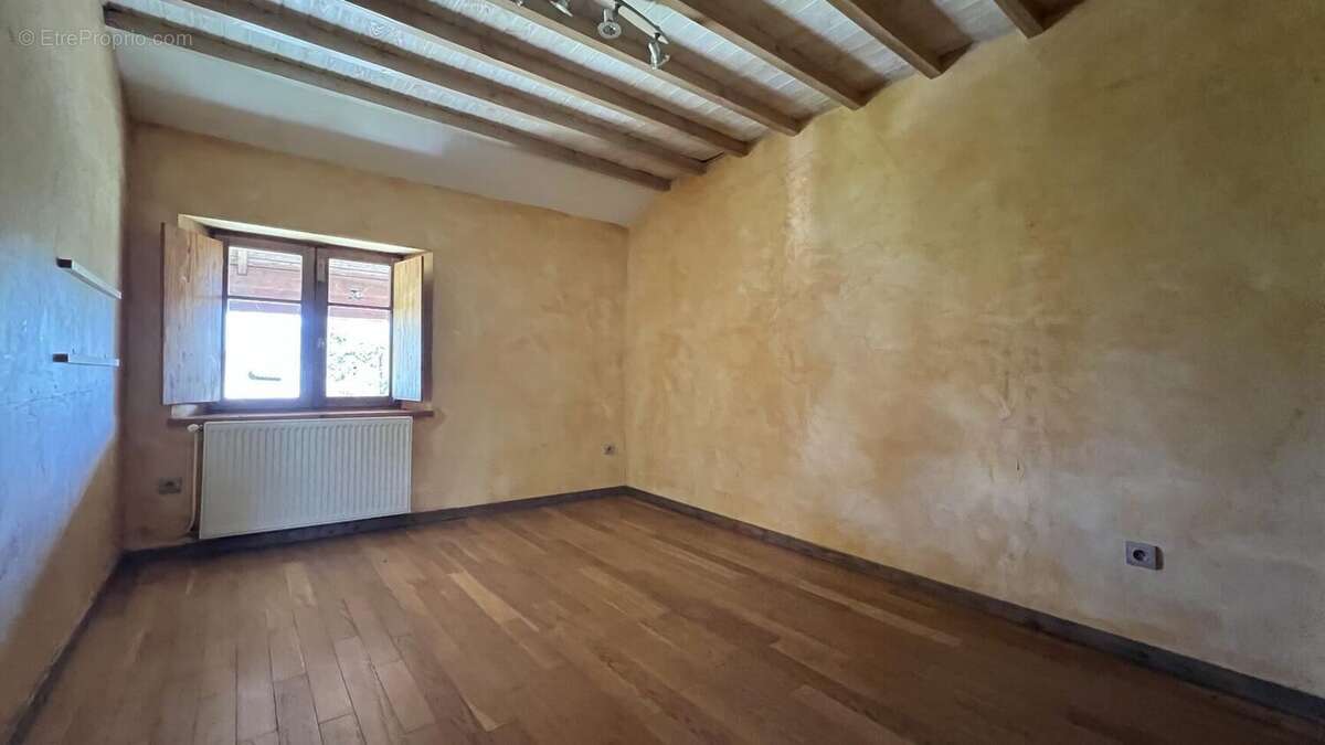 Maison 160 m² à La Tour-De-Salvagny  - photo 6