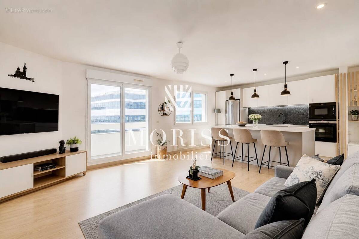 Appartement à LEVALLOIS-PERRET